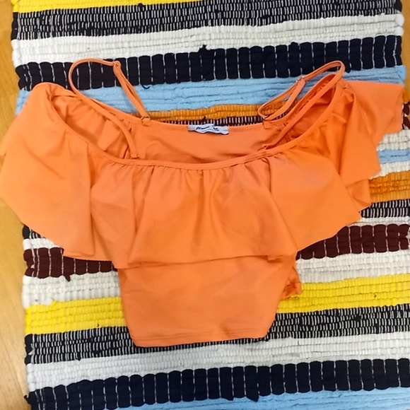 Marina Vida Retro Ruffled Bikini Top ๐ - Picture 6 of 11